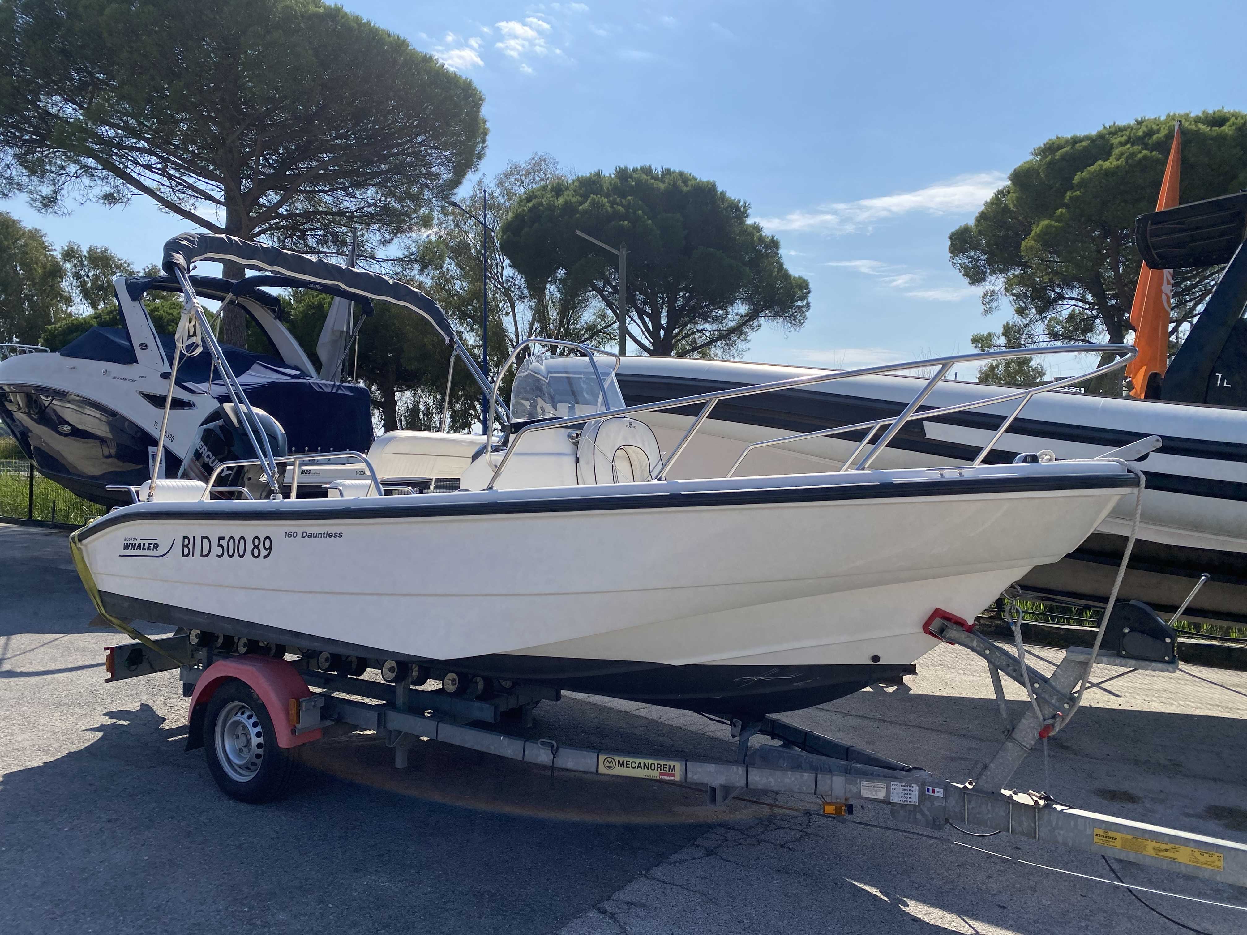 BOSTON WHALER 160 Dauntless