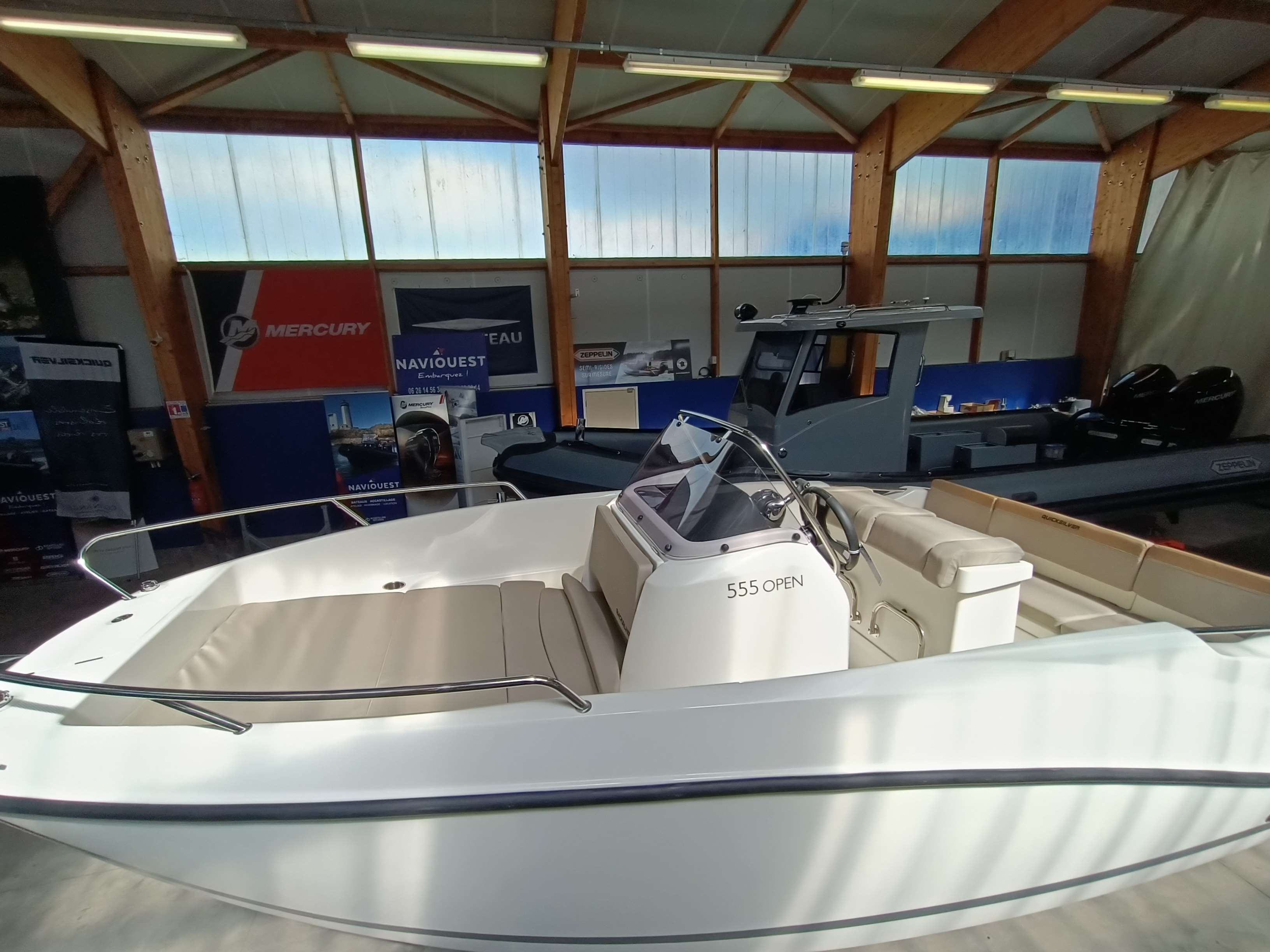 QUICKSILVER Activ 555 Open
