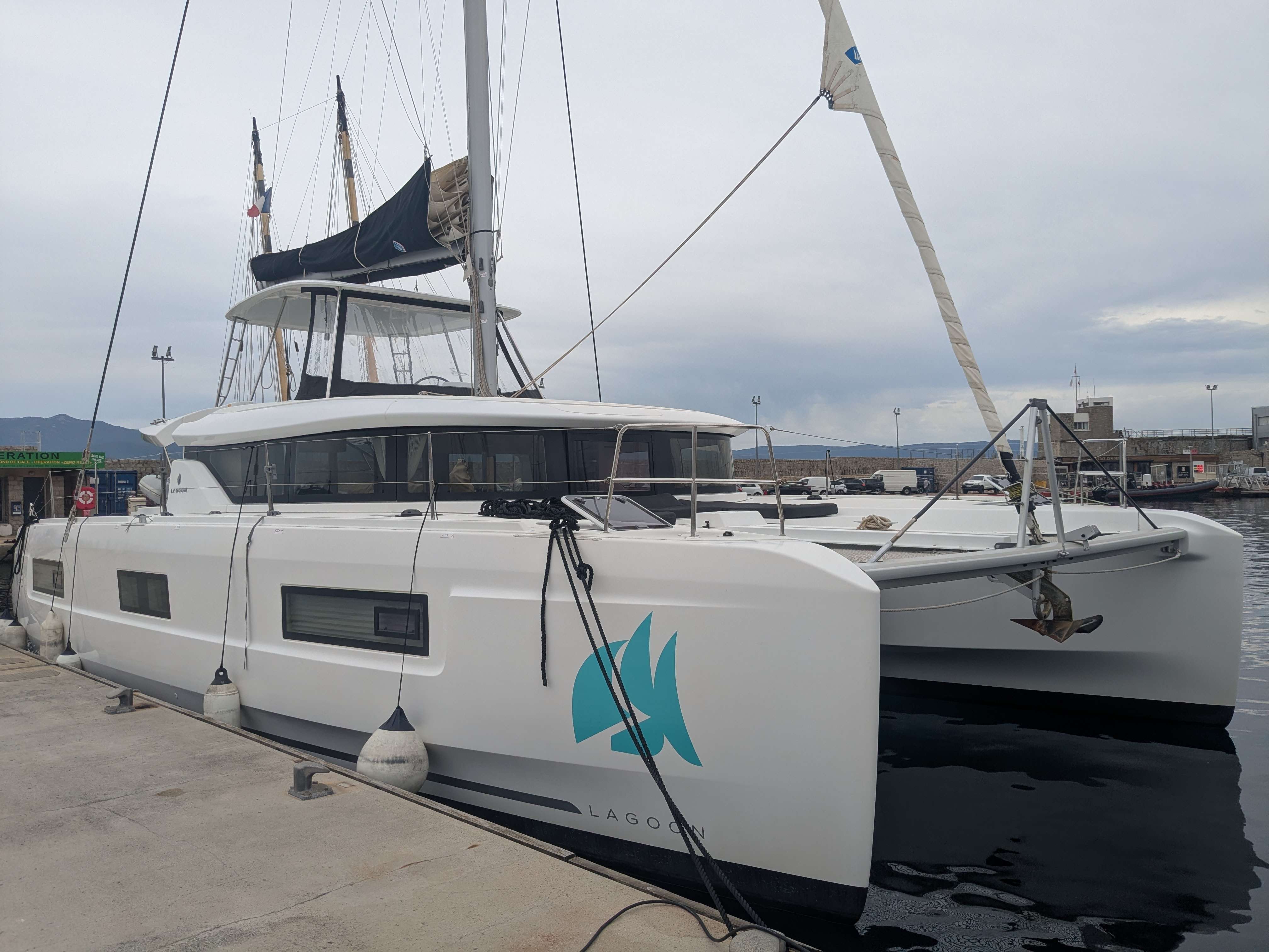 LAGOON 46