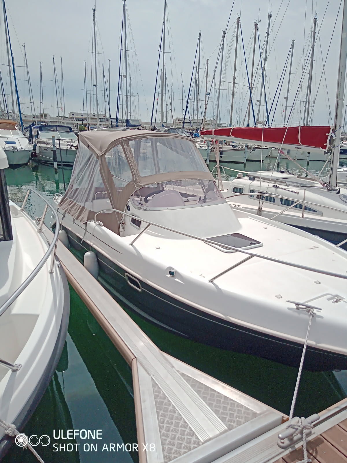 B2 MARINE CAP FERRET 672 SD