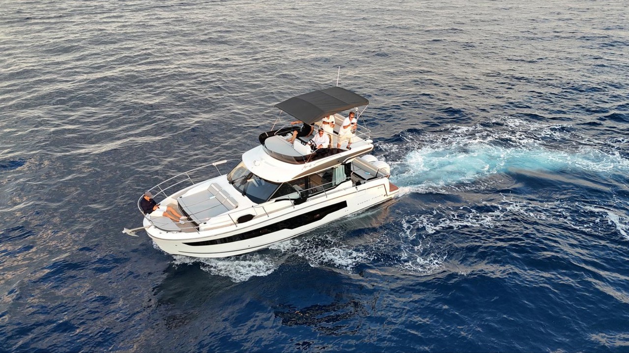 JEANNEAU MERRY FISHER 1095 FLY SERIE 2