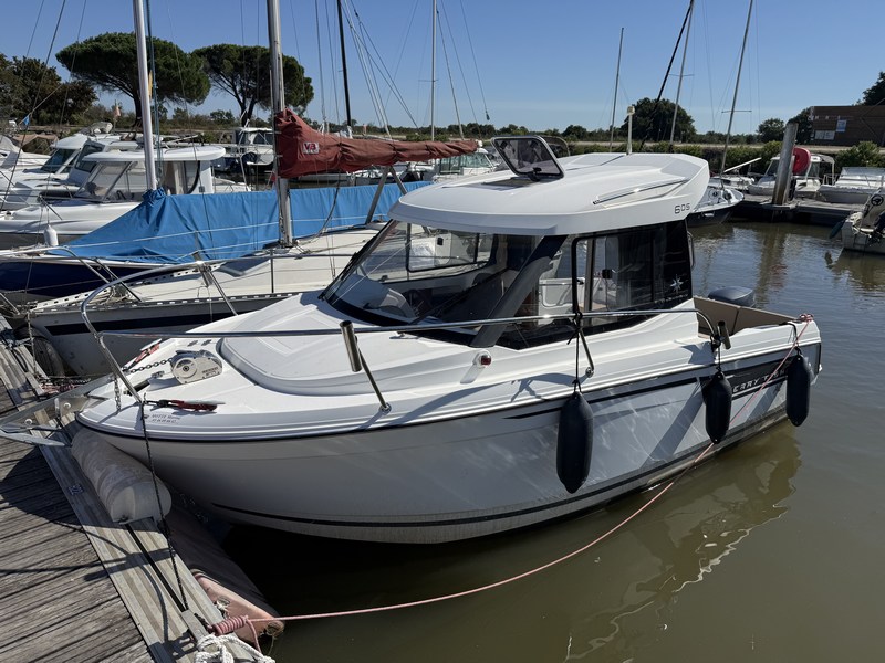 JEANNEAU MERRY FISHER 605
