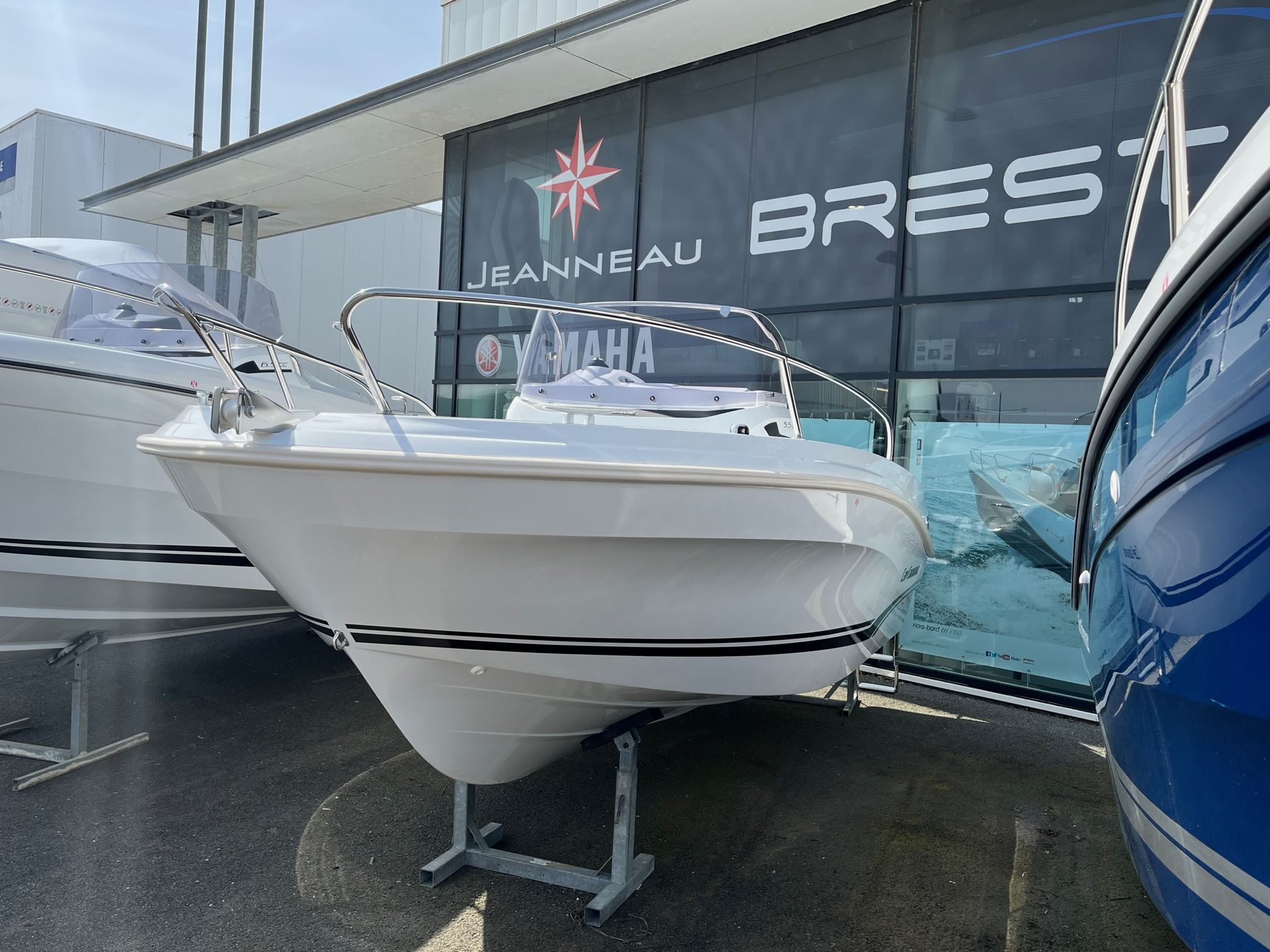 JEANNEAU Cap Camarat 5.5 CC Serie 2