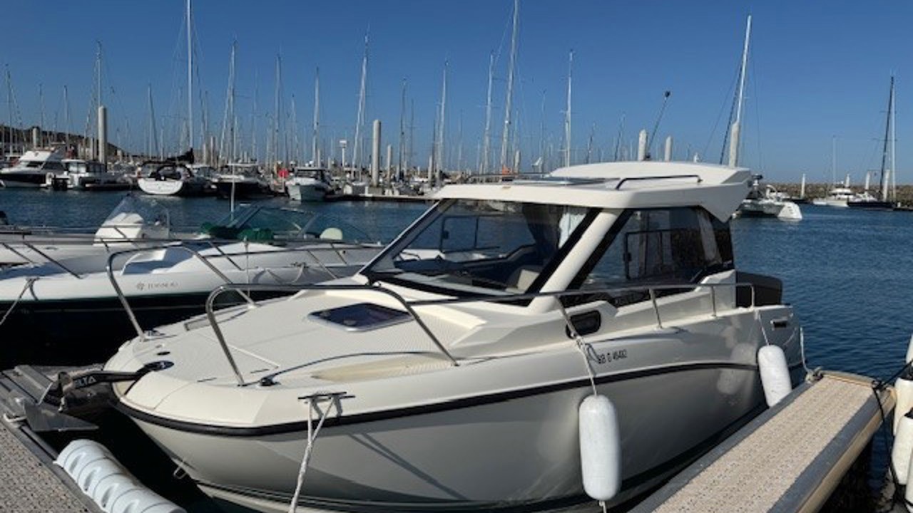 quicksilver activ 675 weekend