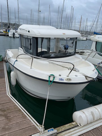 QUICKSILVER 555 Pilothouse