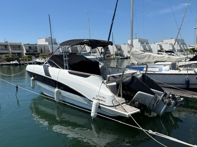 BENETEAU FLYER 8.8 SUNdeck