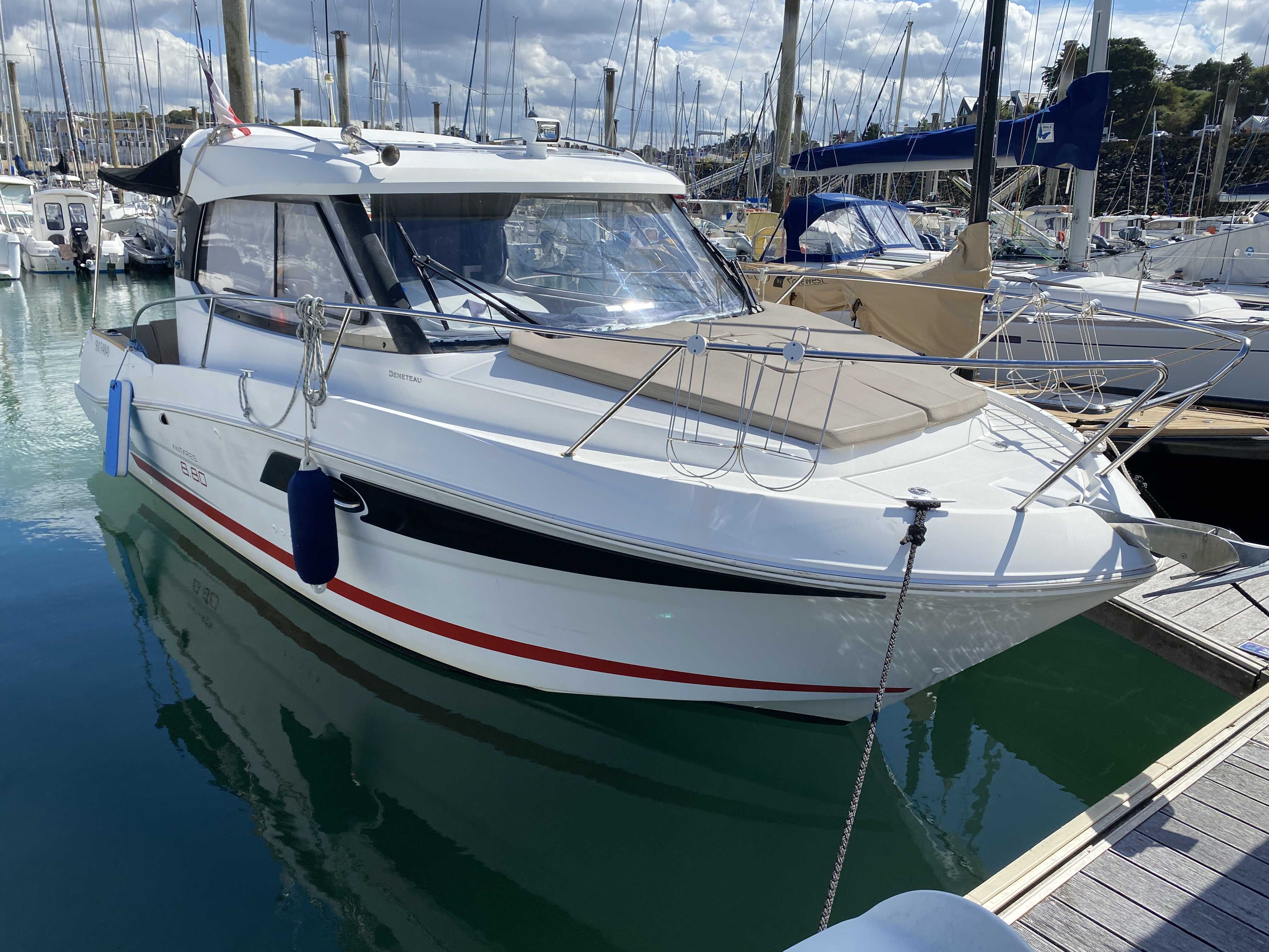 BENETEAU antares 8.80