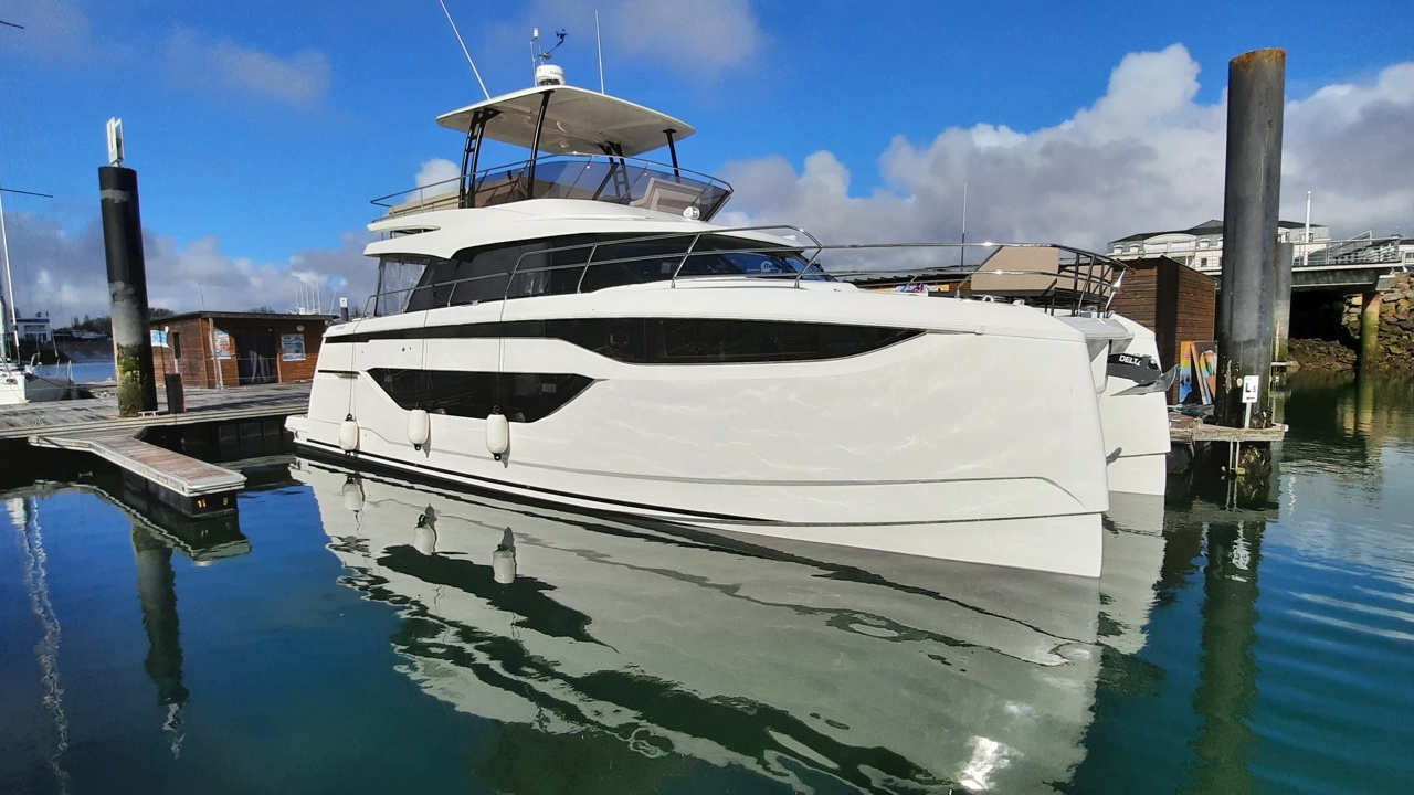 PRESTIGE M48