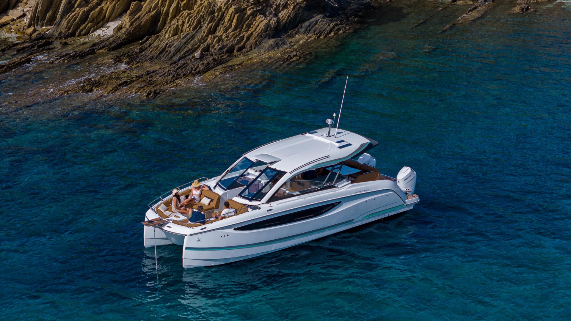 JEANNEAU TH38