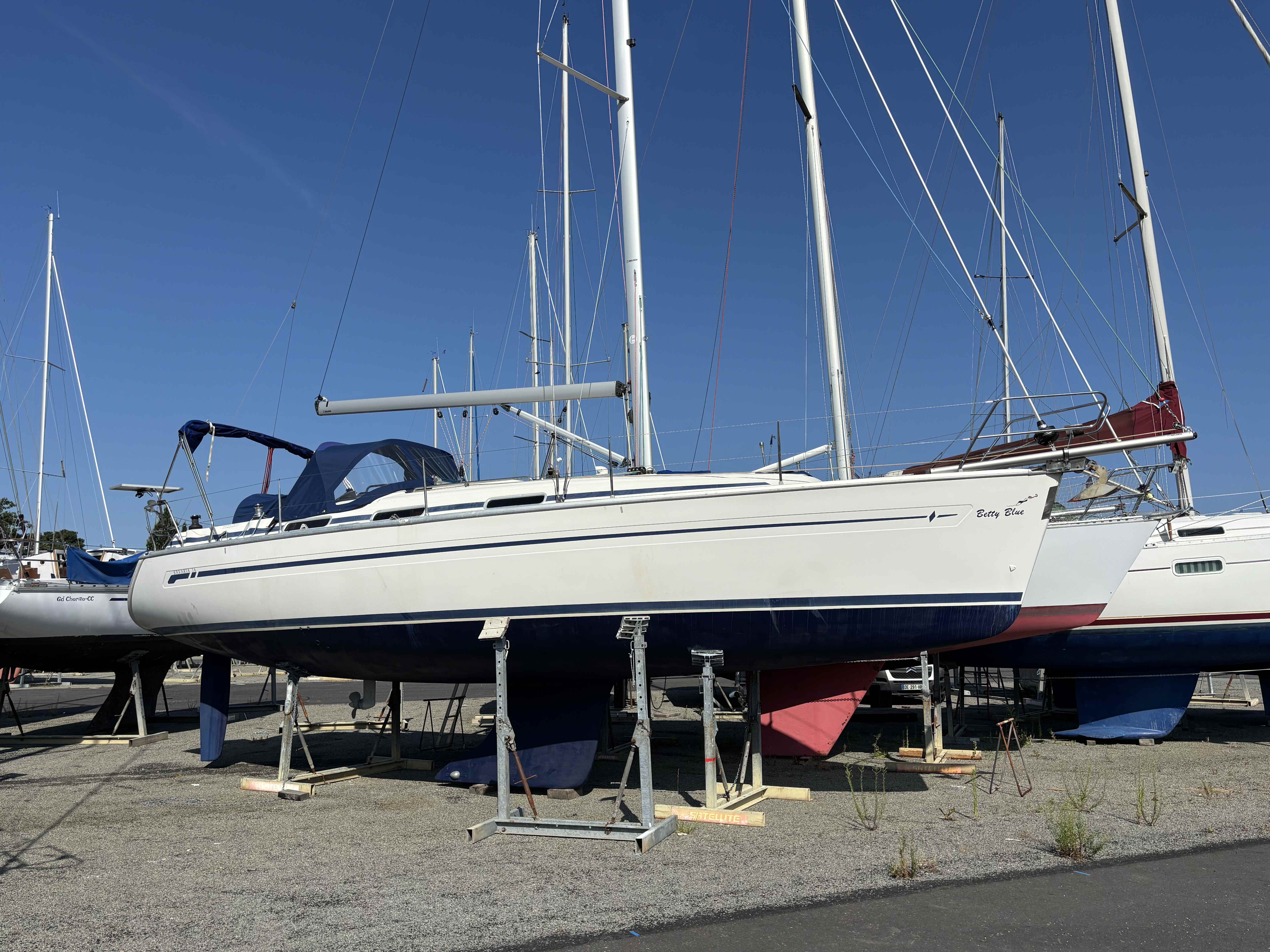 BAVARIA 36