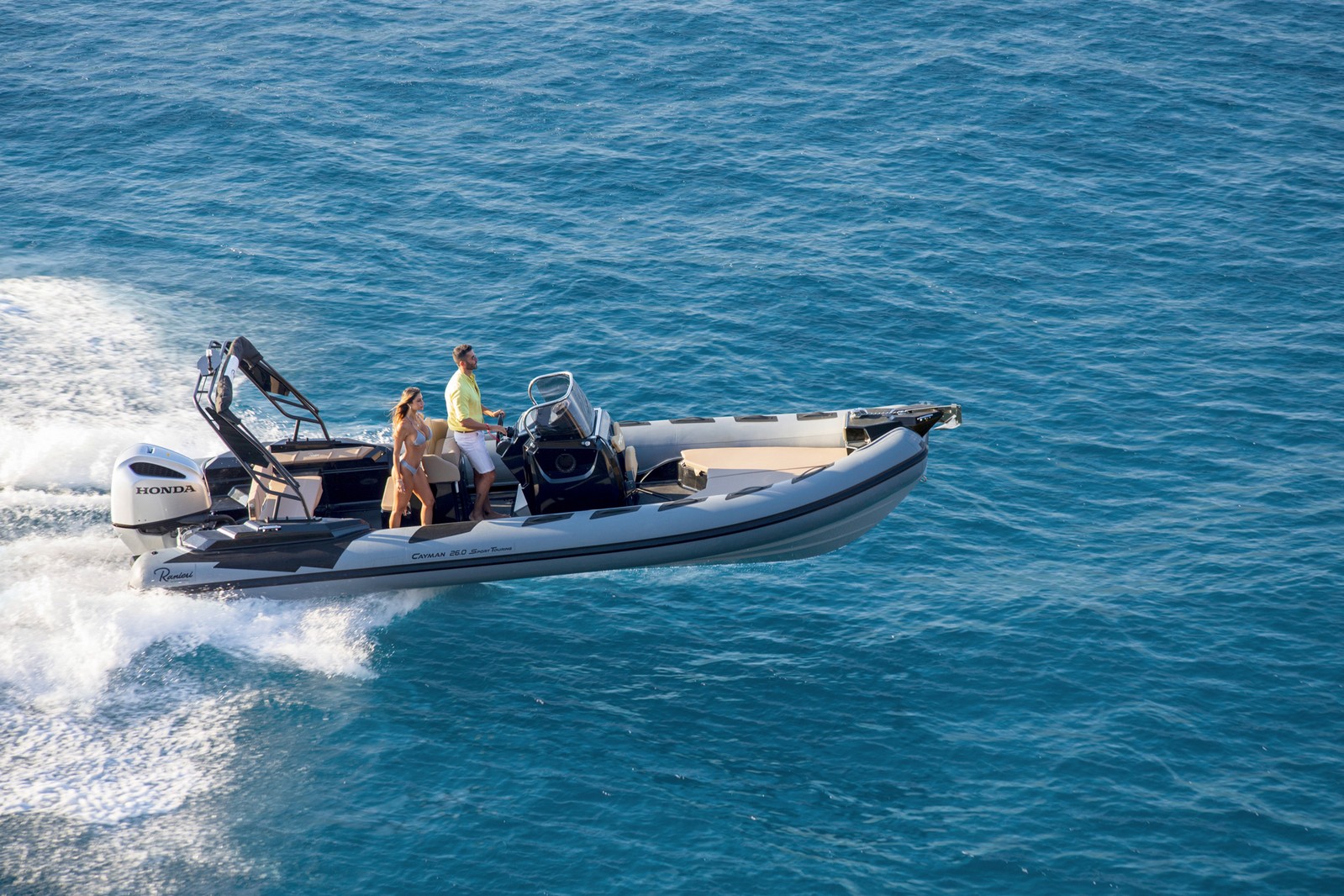 RANIERI CAYMAN 26 SPORT TOURING
