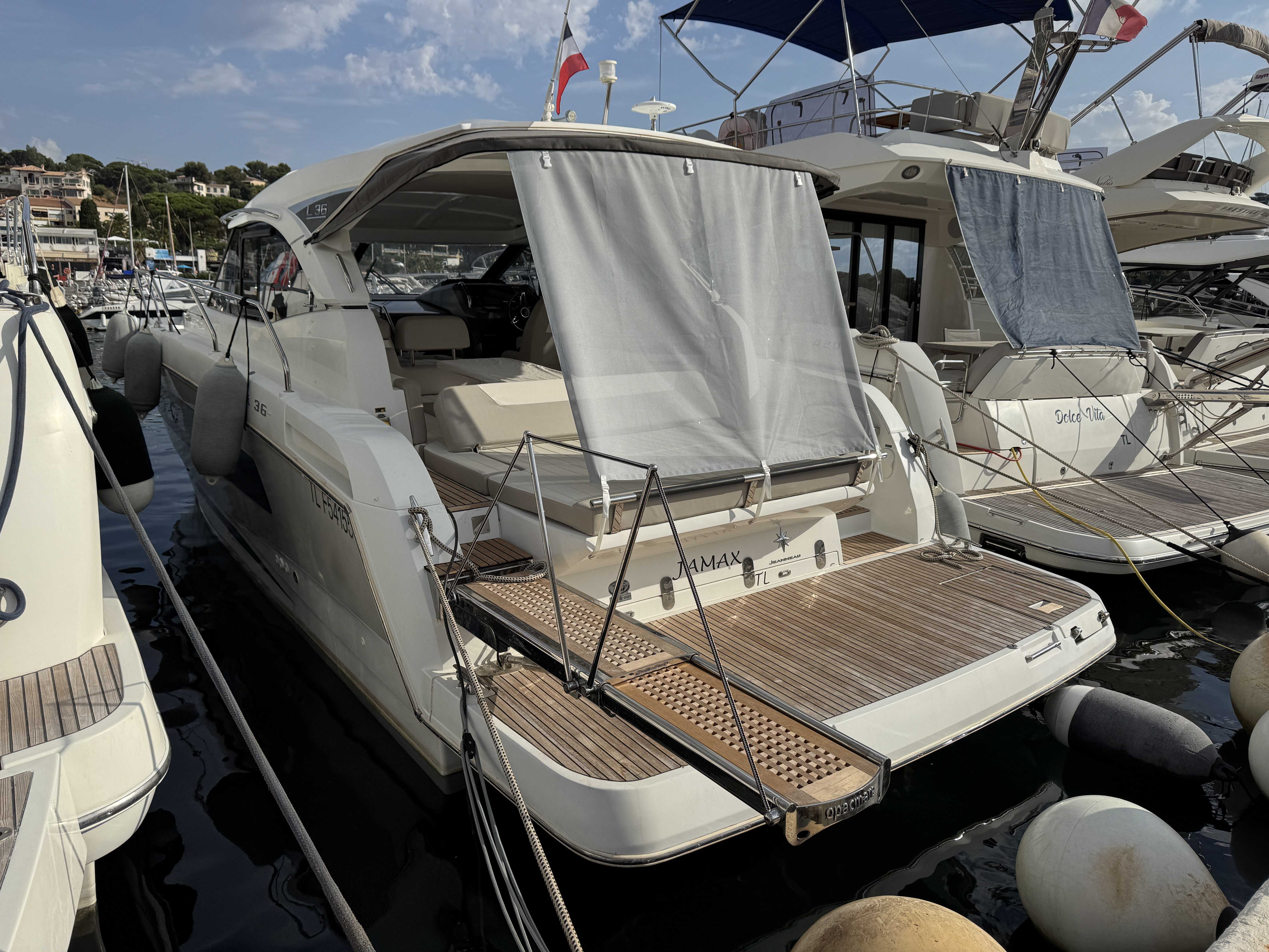 JEANNEAU LEADER 36