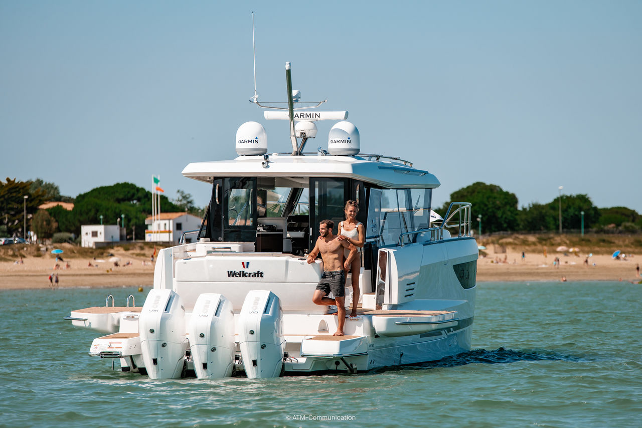 WELLCRAFT 44 EXPLORER