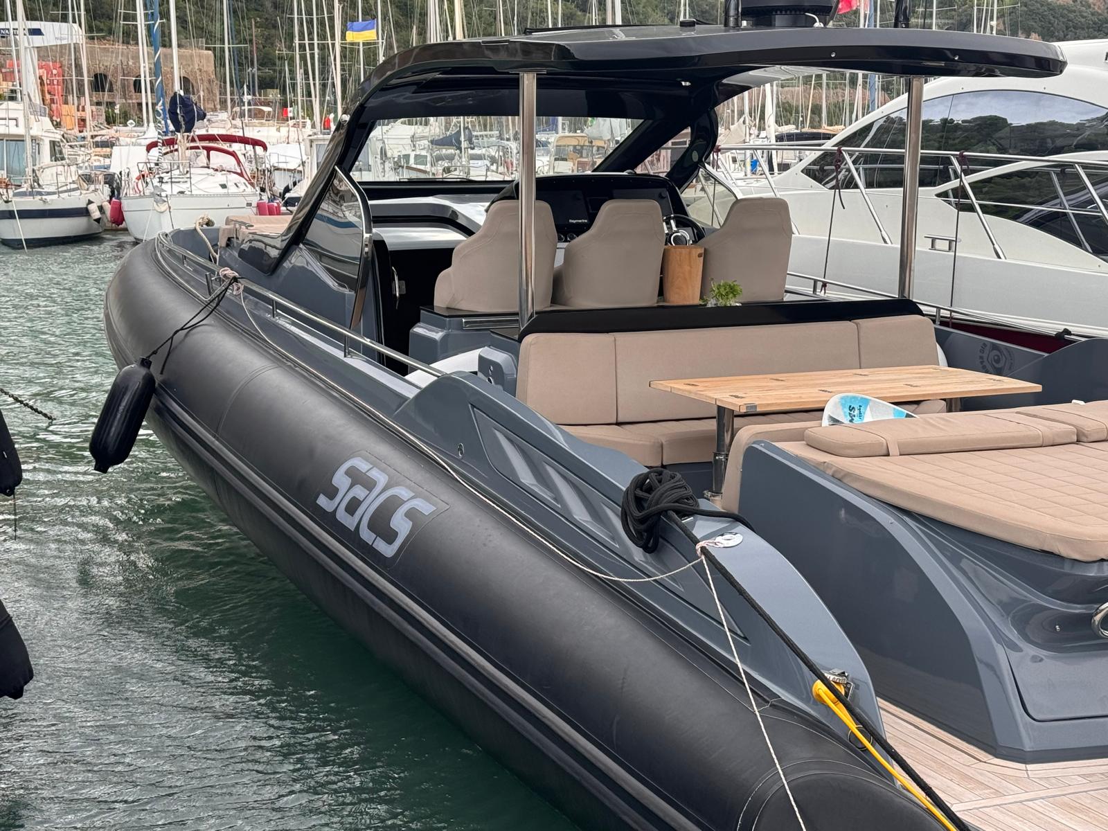 SACS REBEL 47