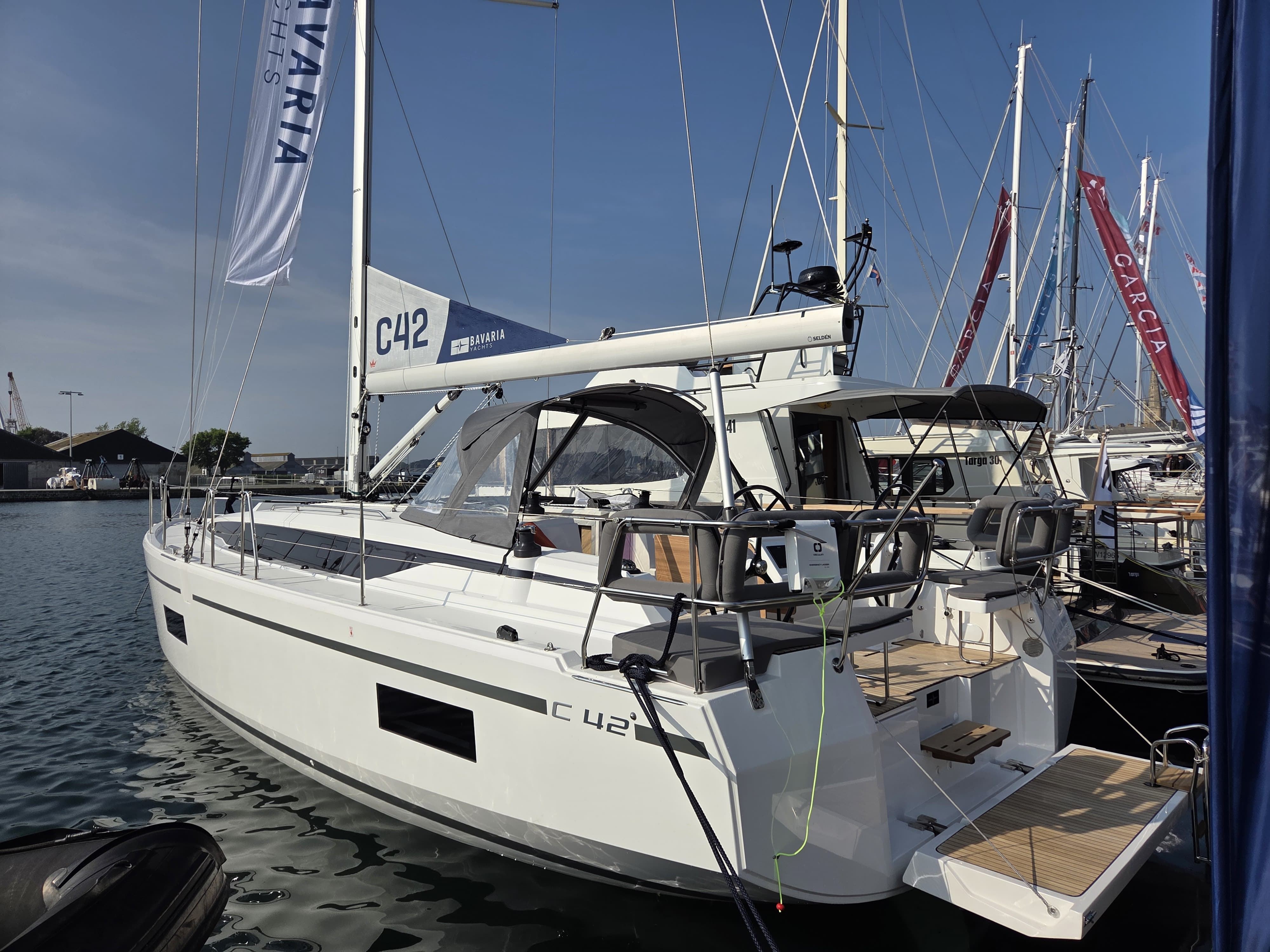 BAVARIA C42
