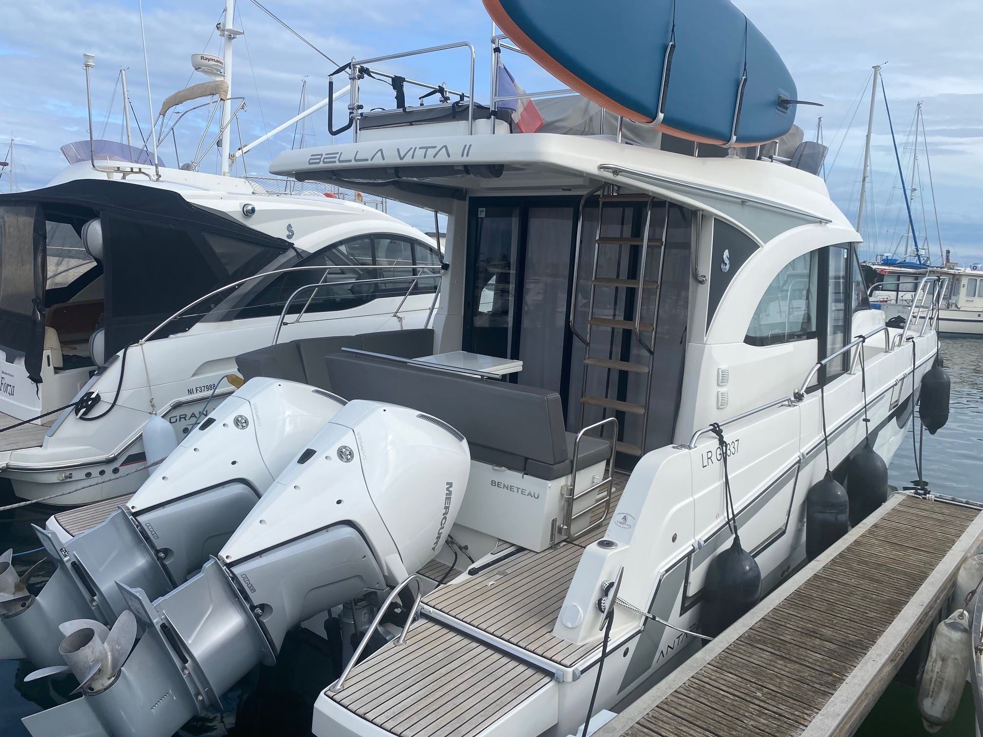 BENETEAU ANTARES 11 FLY