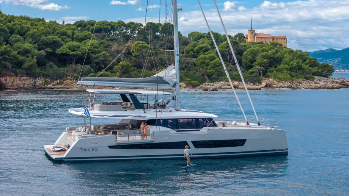FOUNTAINE PAJOT THIRA 80