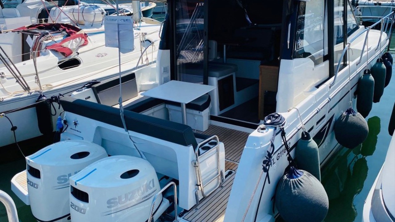 jeanneau merry fisher 895
