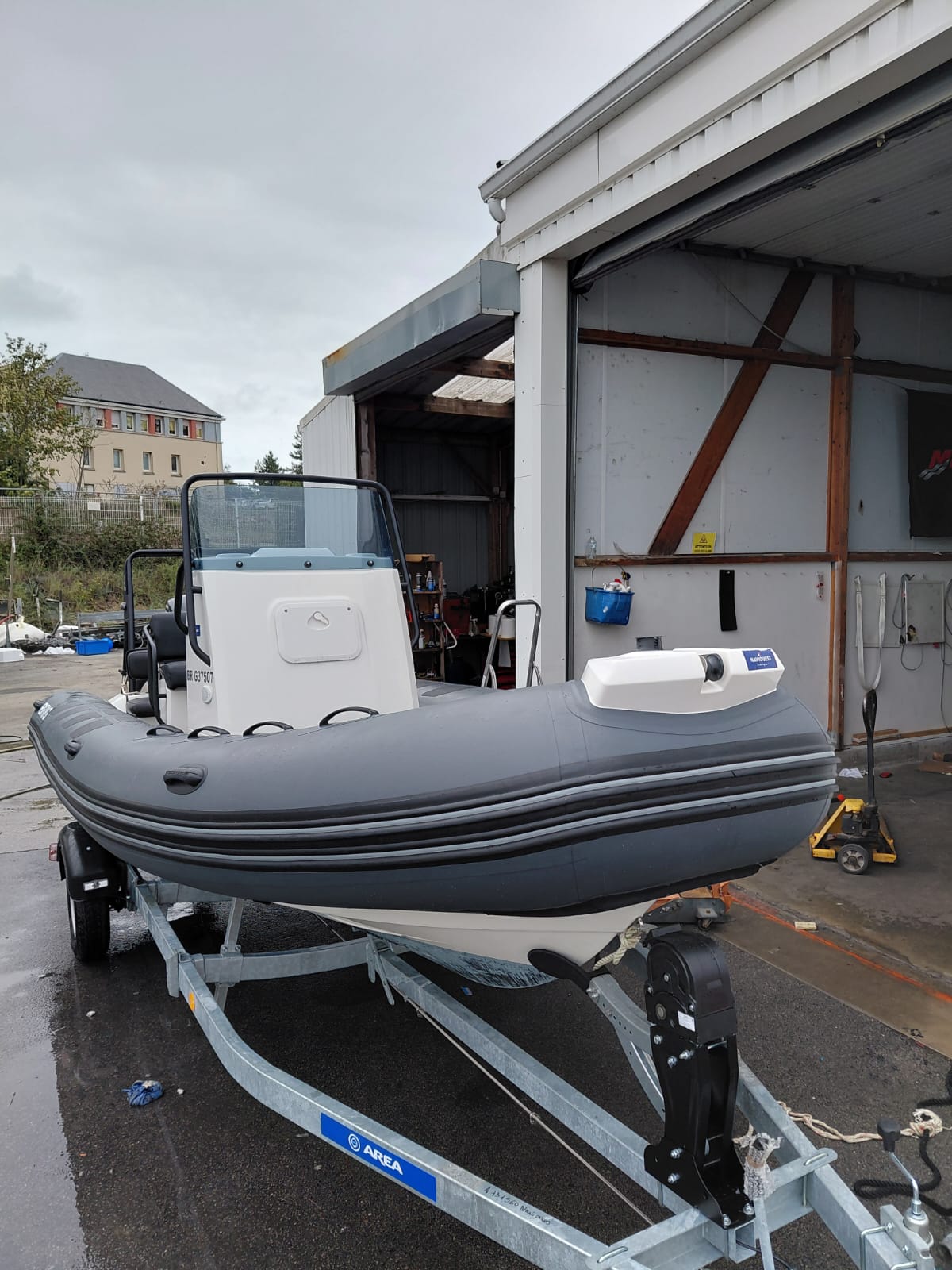 BRIG NAVIGATOR 610