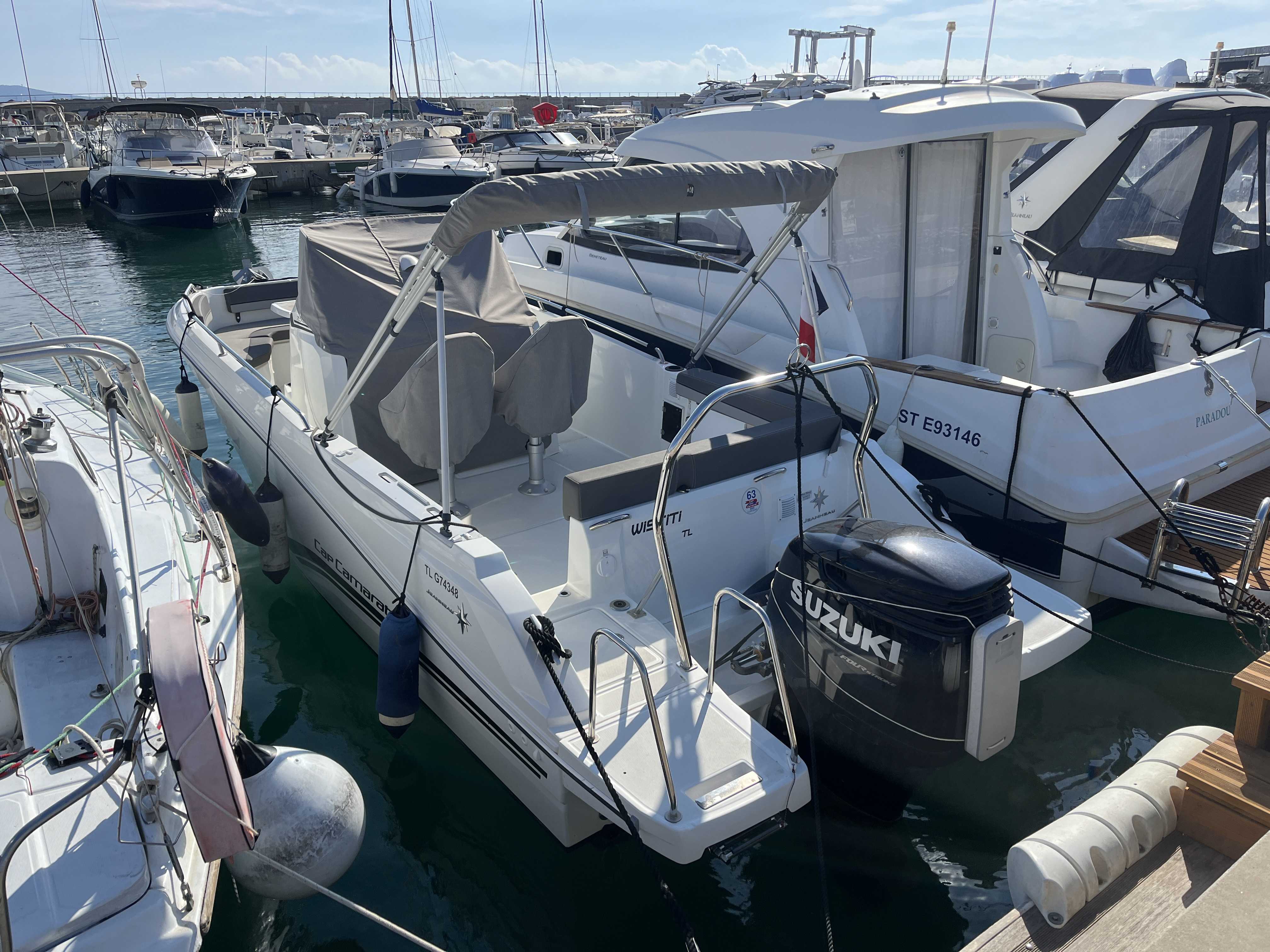 JEANNEAU CAP CAMARAT 7.5 CC SERIE 3
