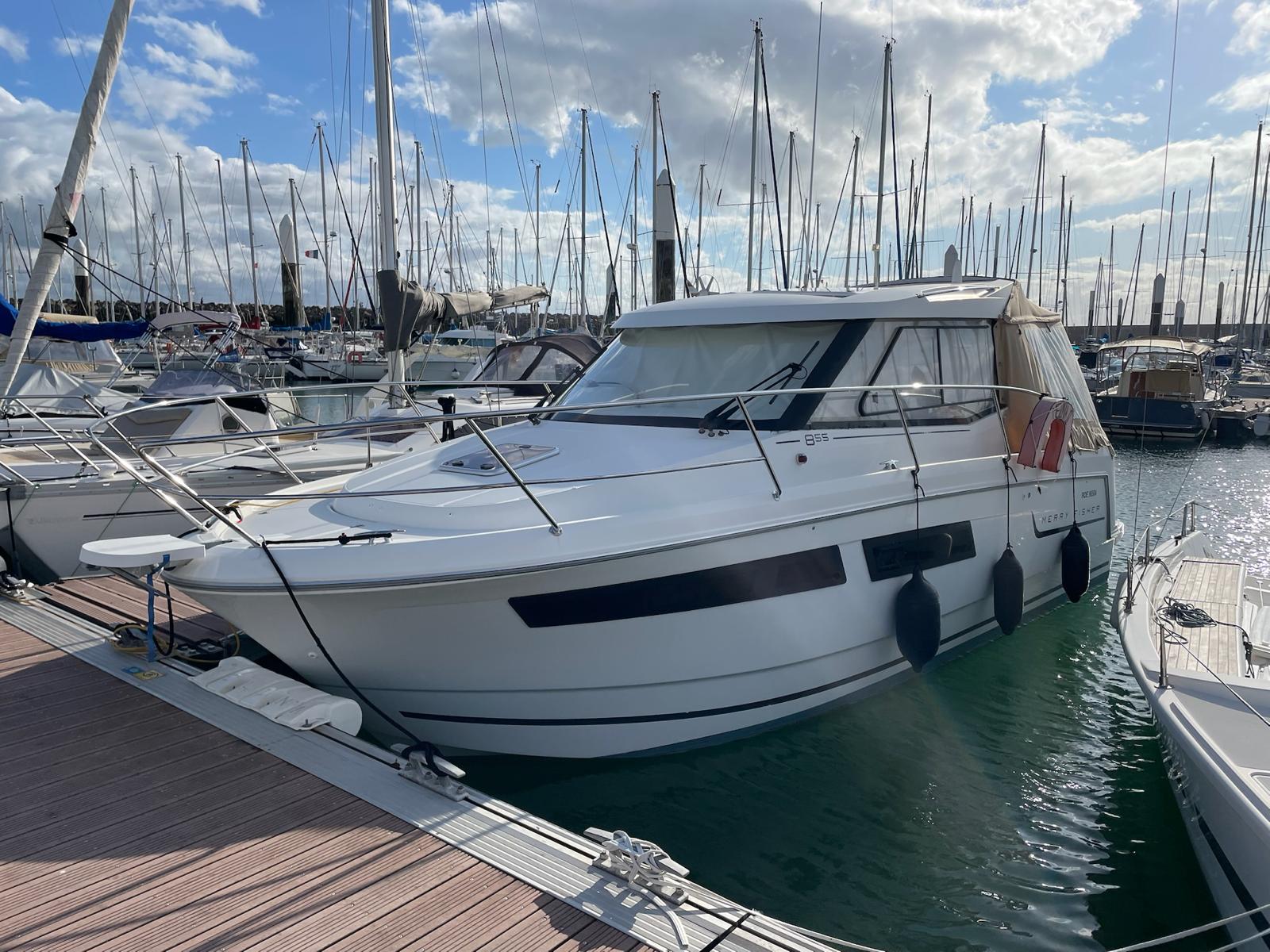 JEANNEAU Merry fisher 855