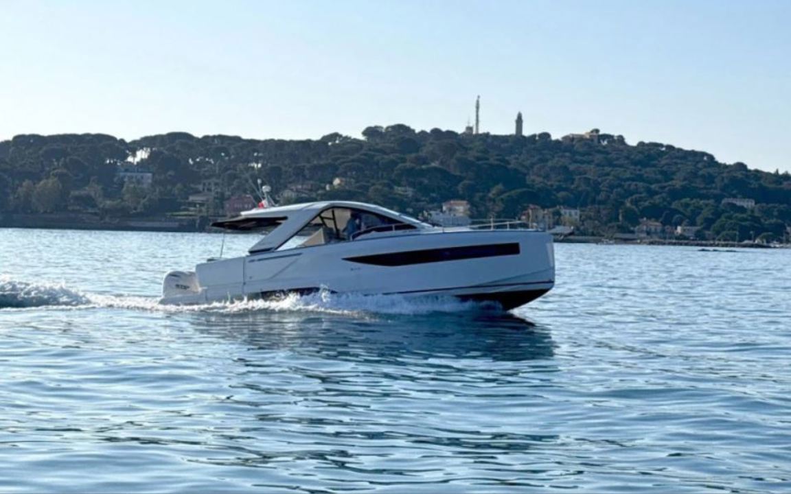 JEANNEAU DB 37