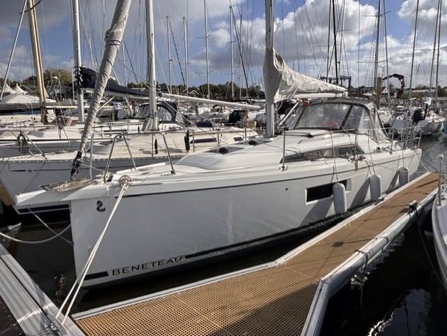 BENETEAU OCEANIS 30.1
