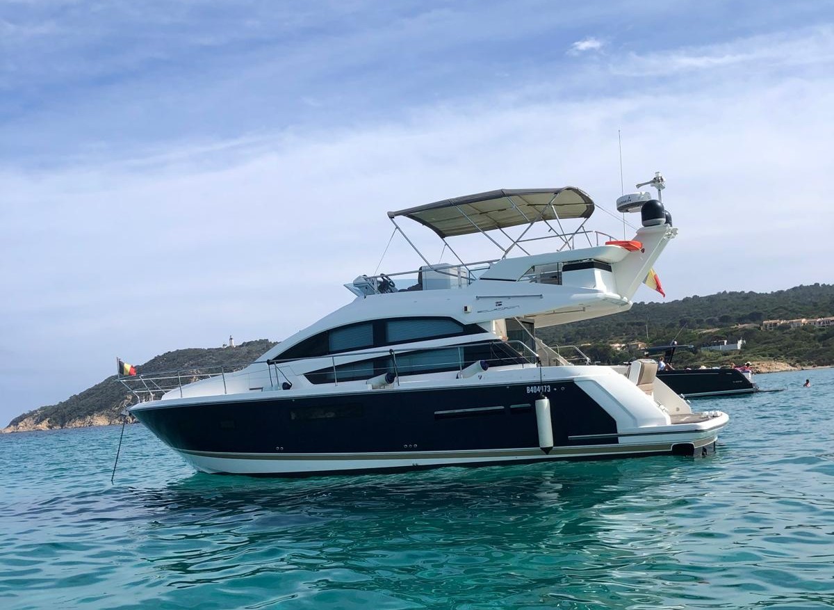 FAIRLINE Squadron 42