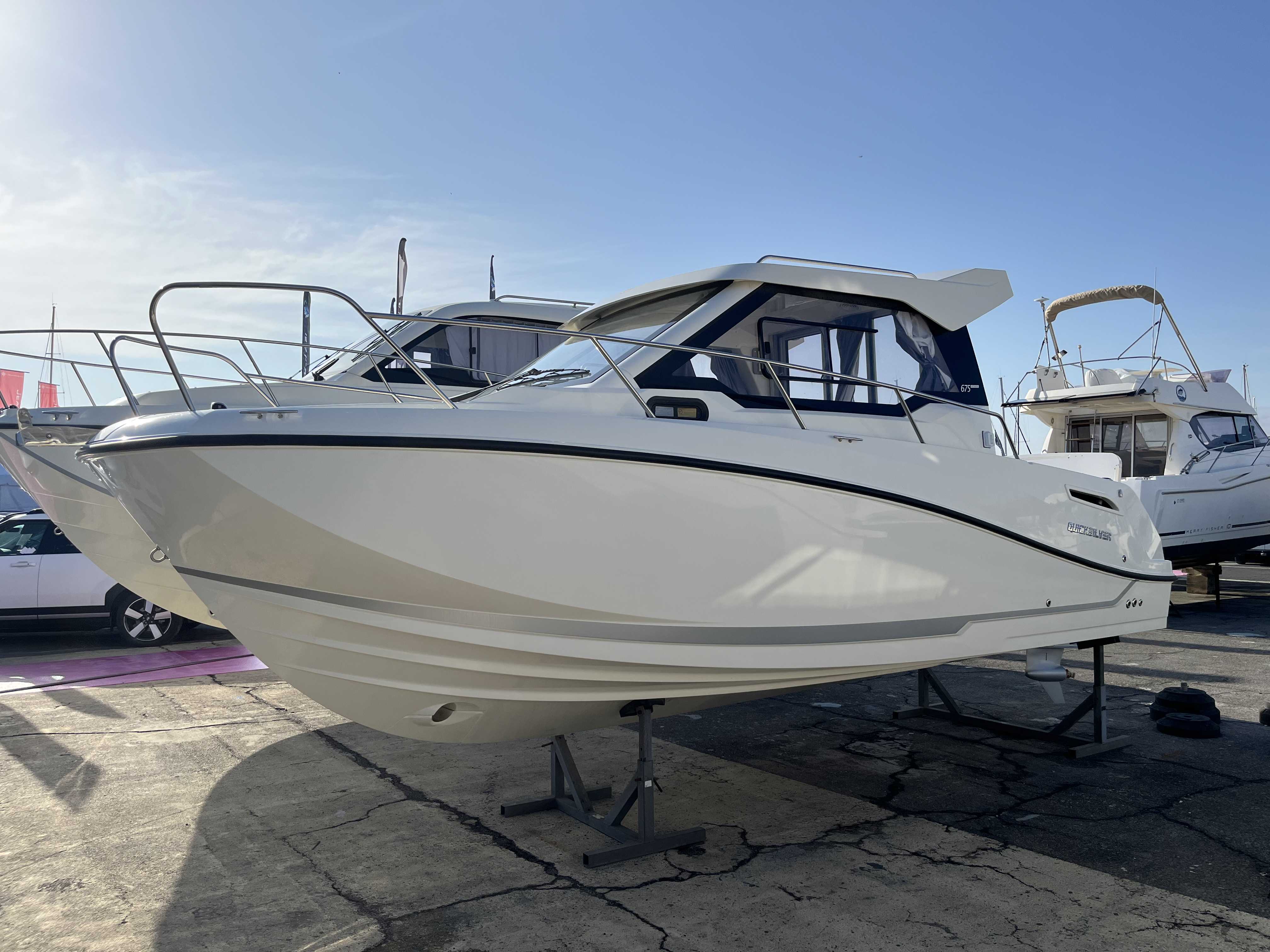 QUICKSILVER Activ 675 Weekend
