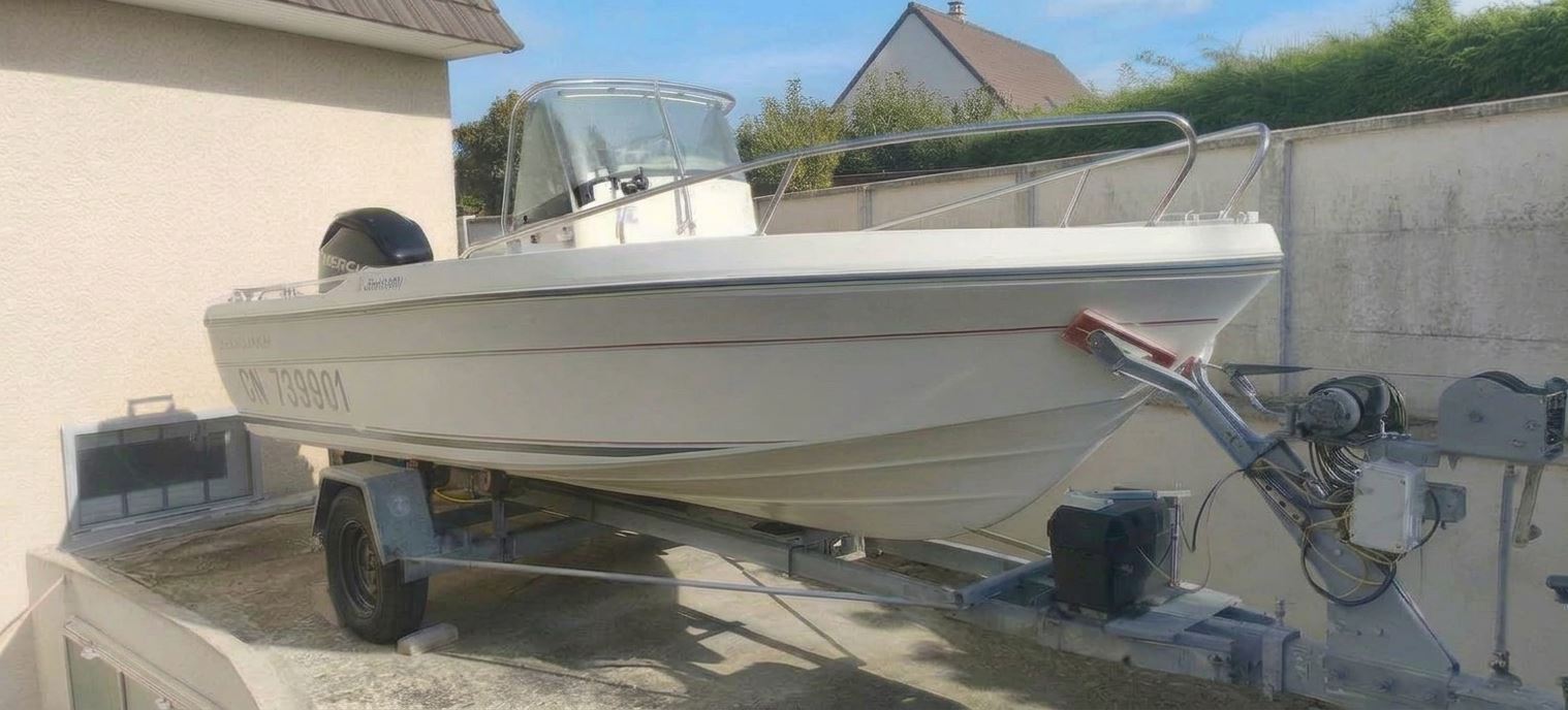 JEANNEAU Cap camarat 510