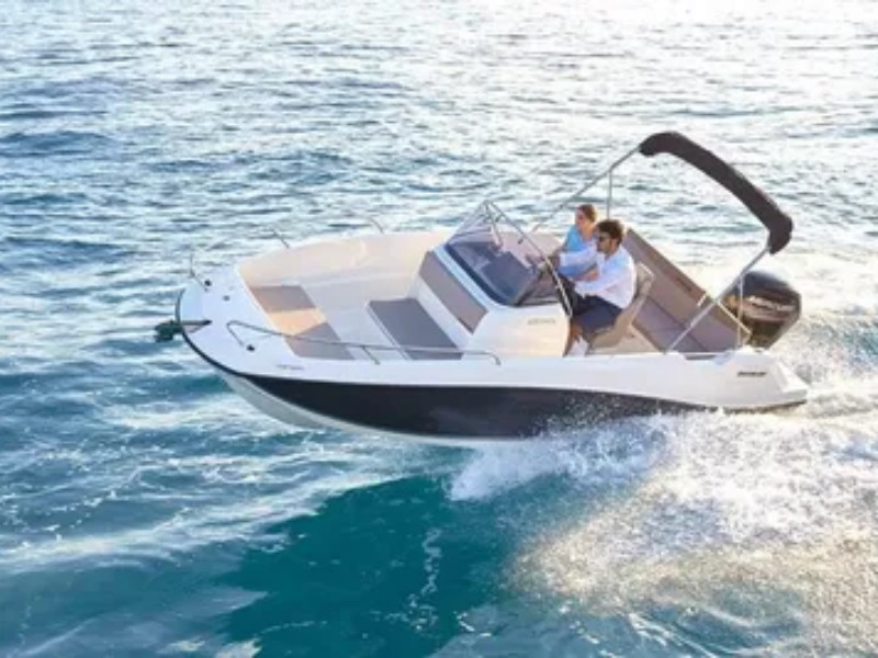 QUICKSILVER ACTIV 605 OPEN