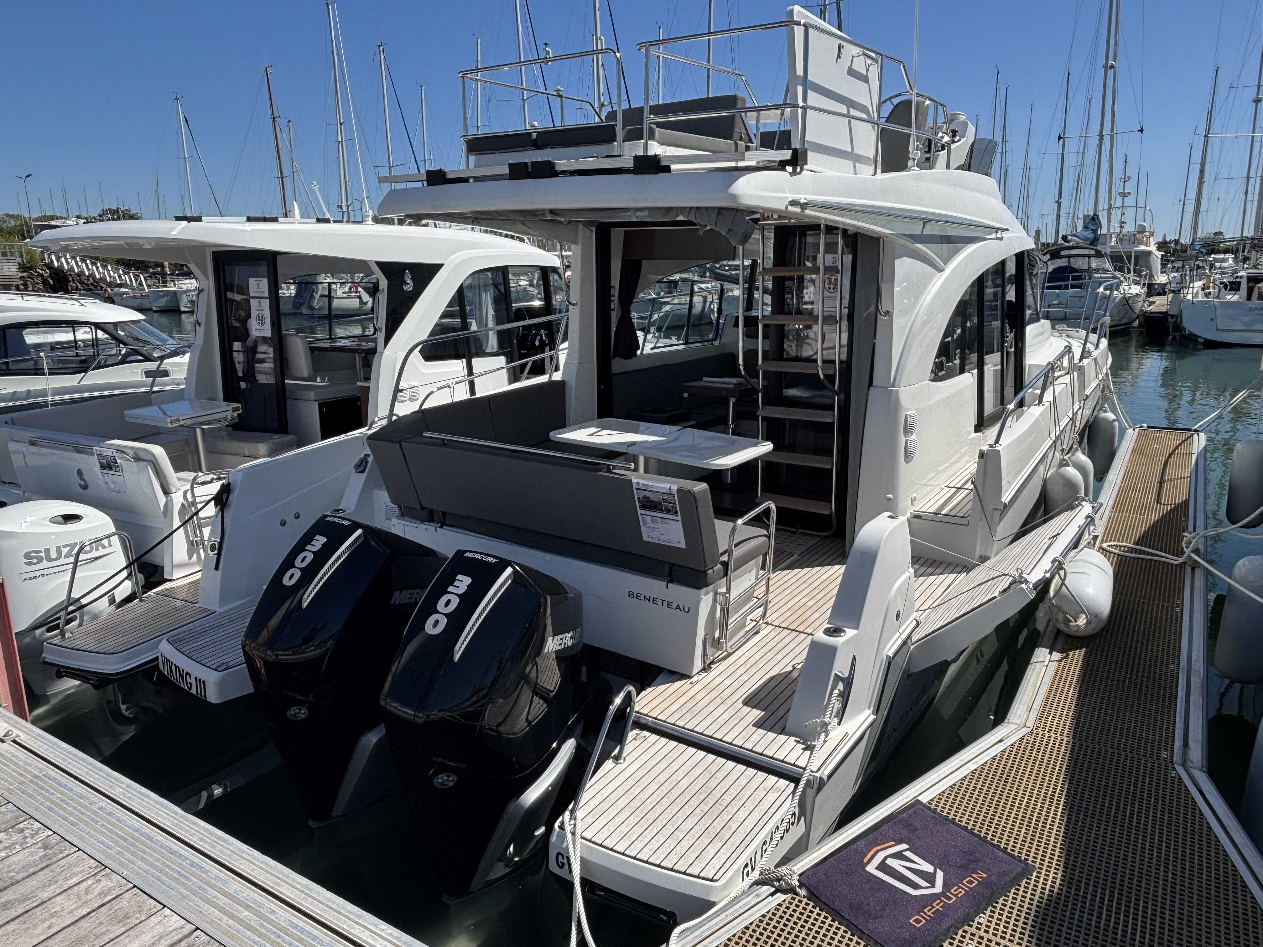 BENETEAU ANTARES 11 OB FLY