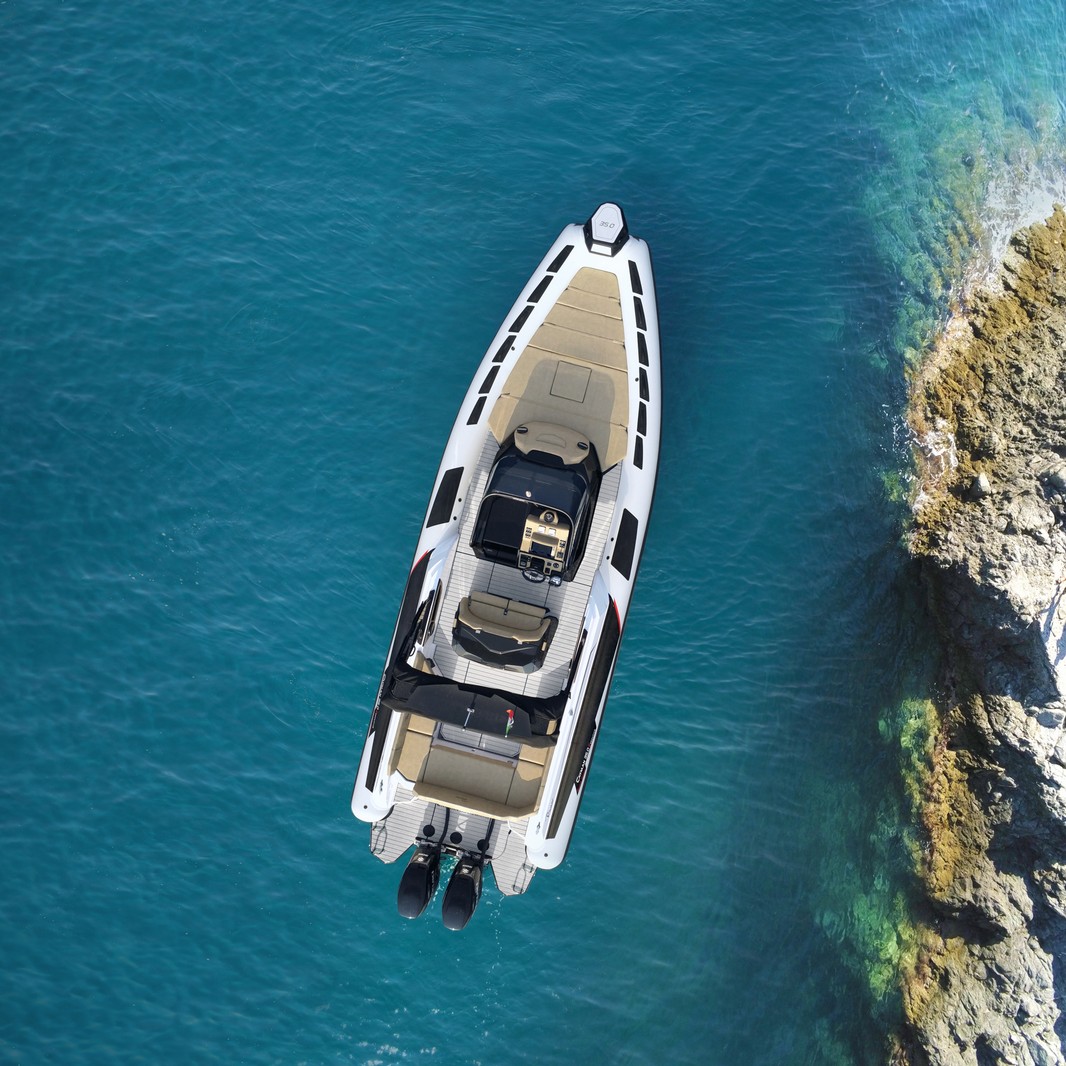 RANIERI CAYMAN 35 EXECUTIVE