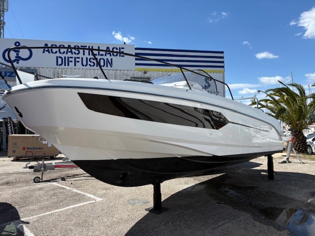 BENETEAU FLYER 8 SUNdeck v2