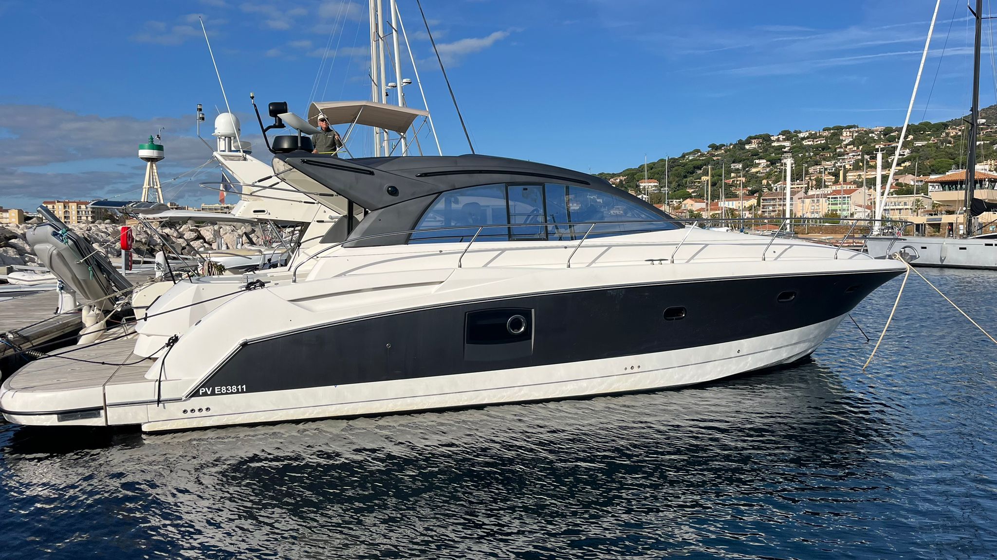 PRESTIGE 42 S