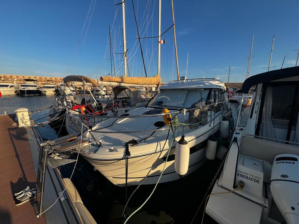 Jeanneau merry fisher 895