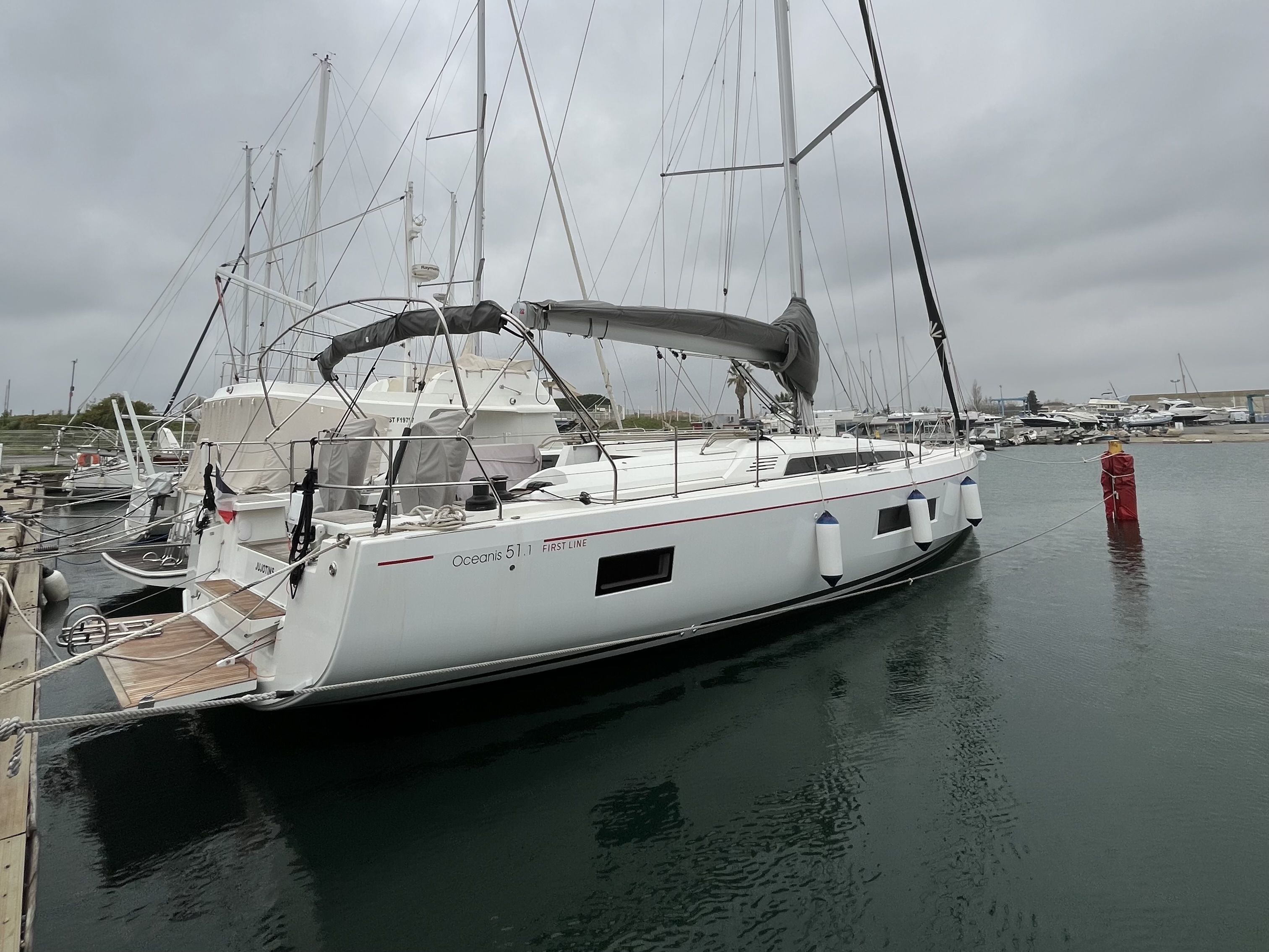 BENETEAU OCEANIS 51.1