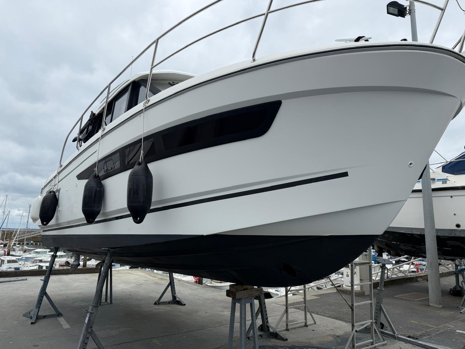 JEANNEAU MERRY FISHER 895 OFFSHORE
