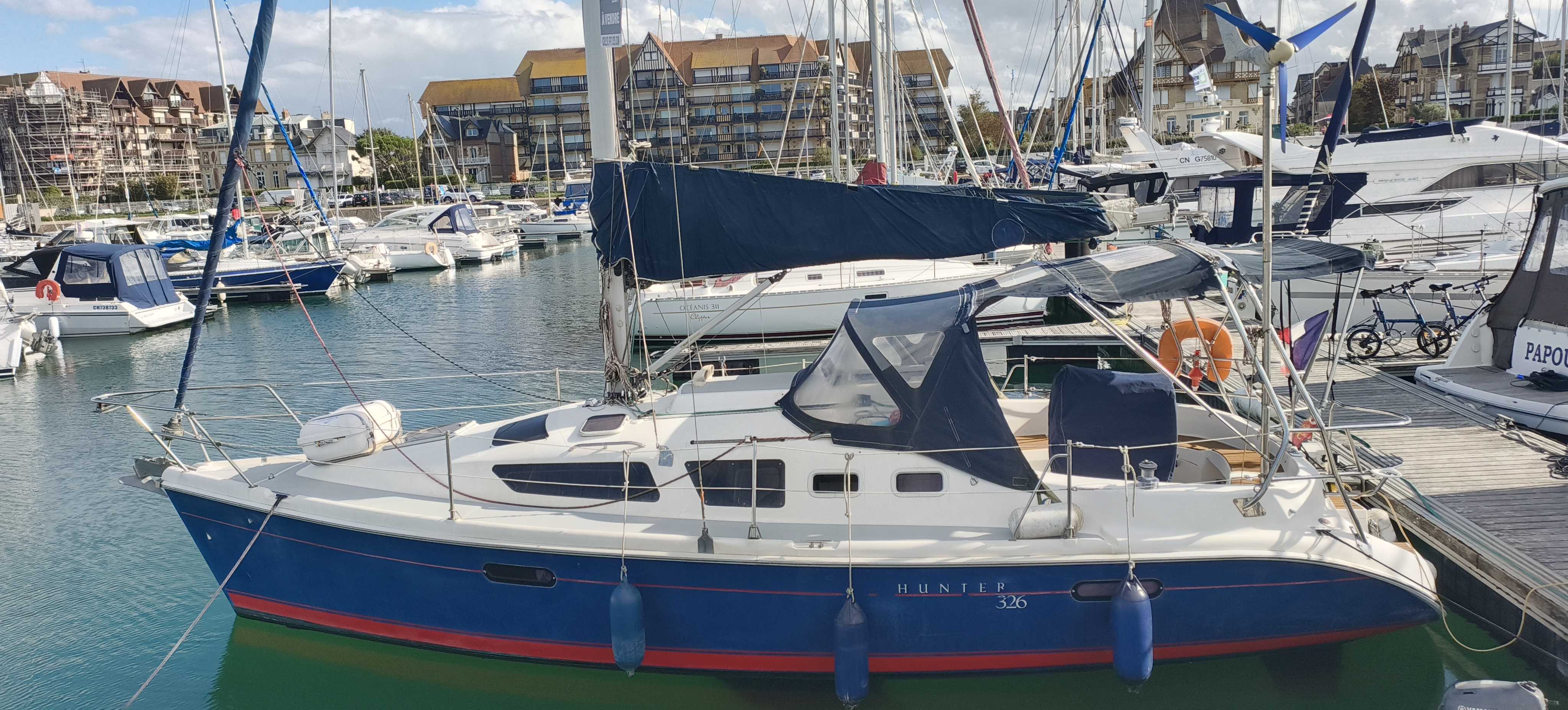 HUNTER 326