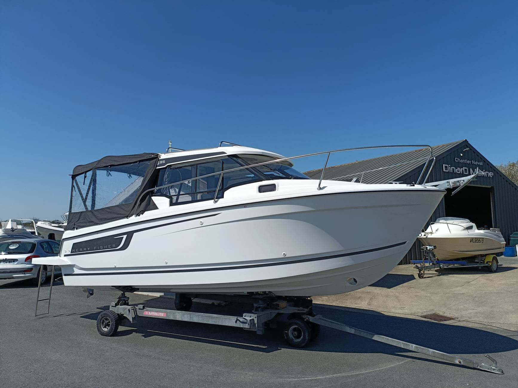 JEANNEAU MERRY FISHER 695