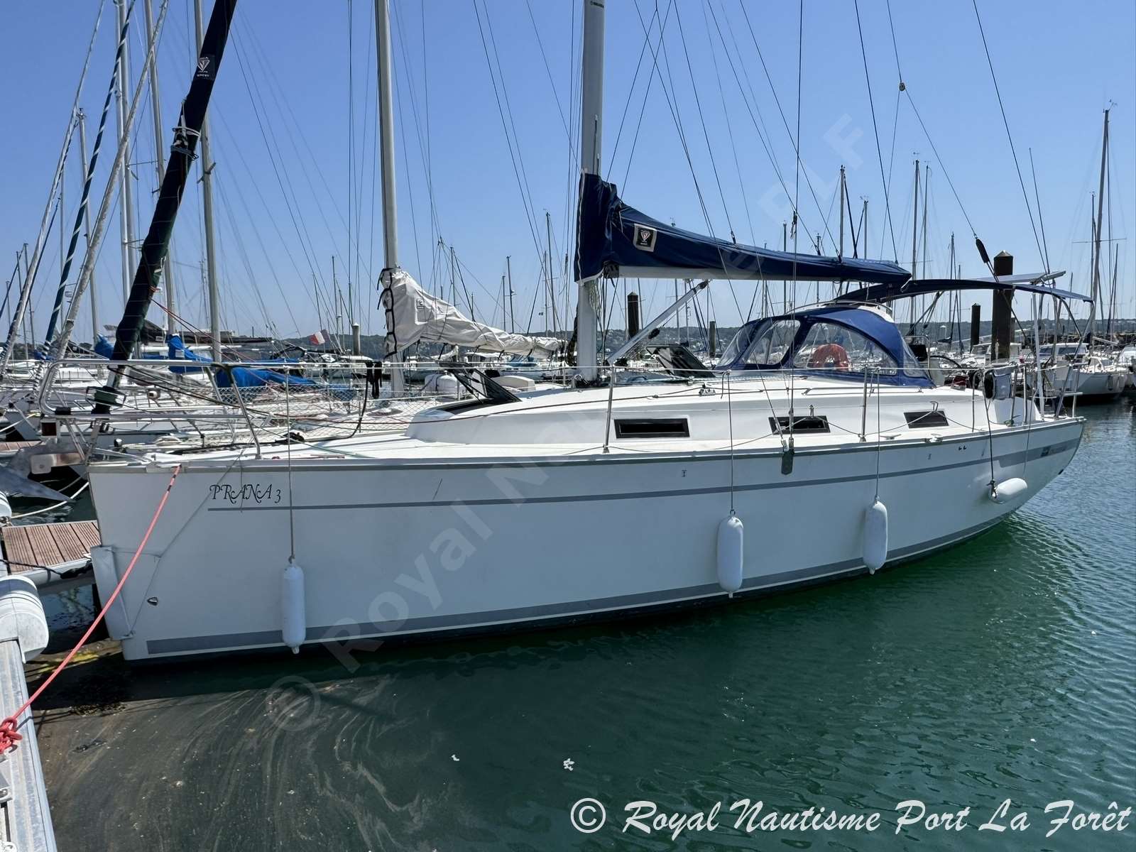 BAVARIA CRUISER 32
