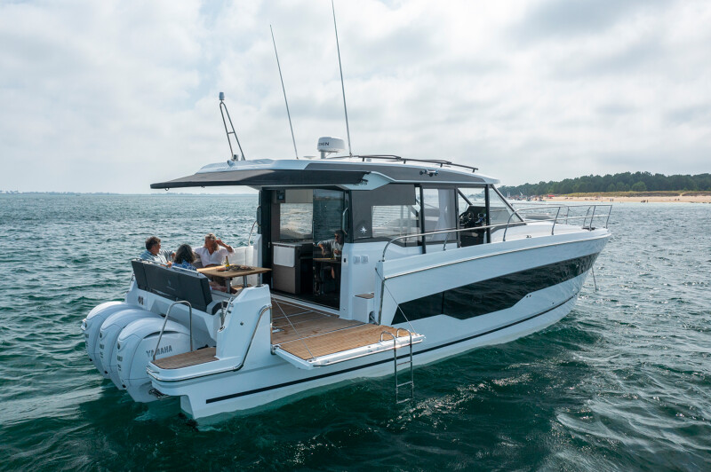 JEANNEAU MERRY FISHER 1295