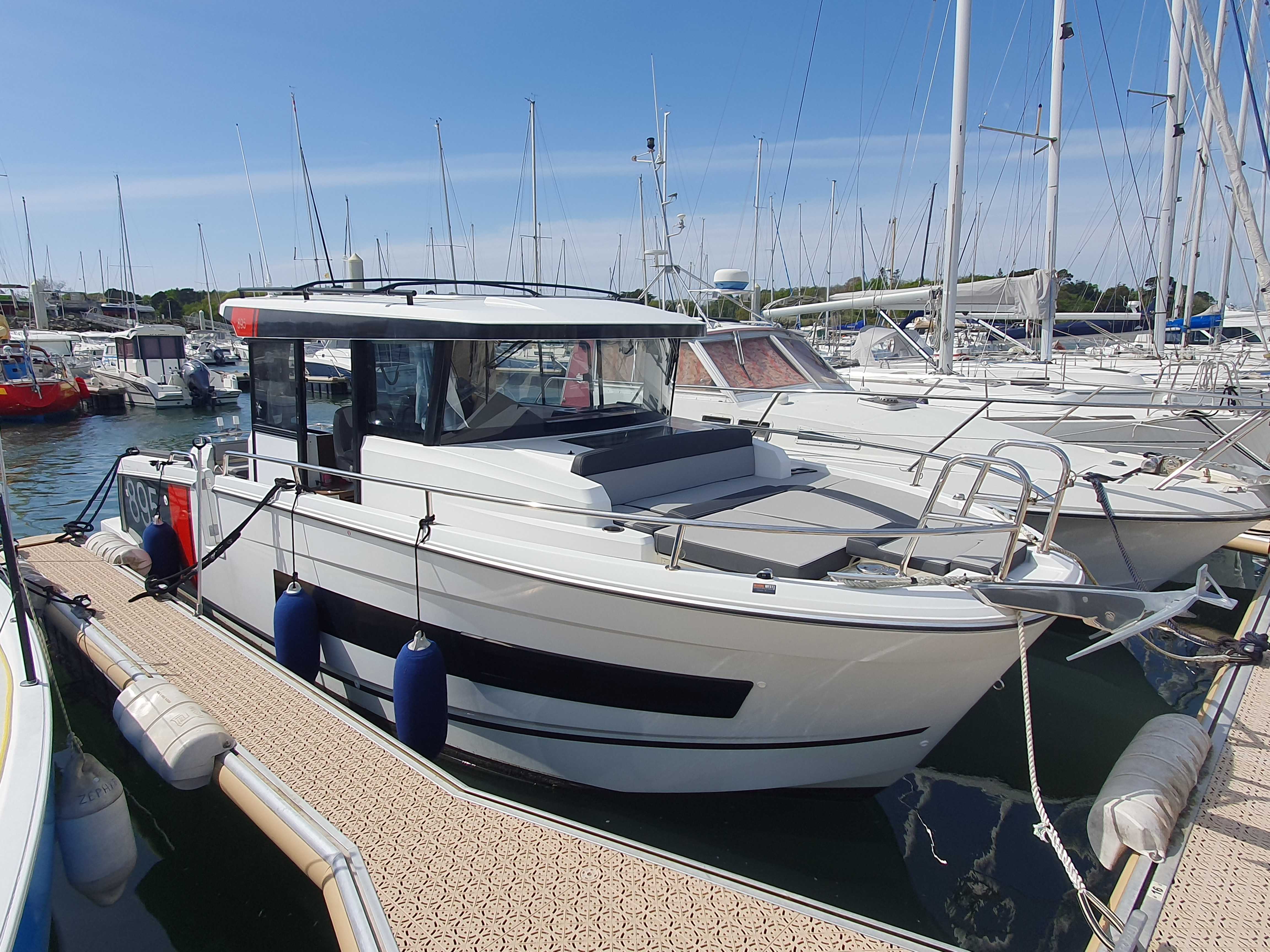 JEANNEAU MERRY FISHER 895 SPORT