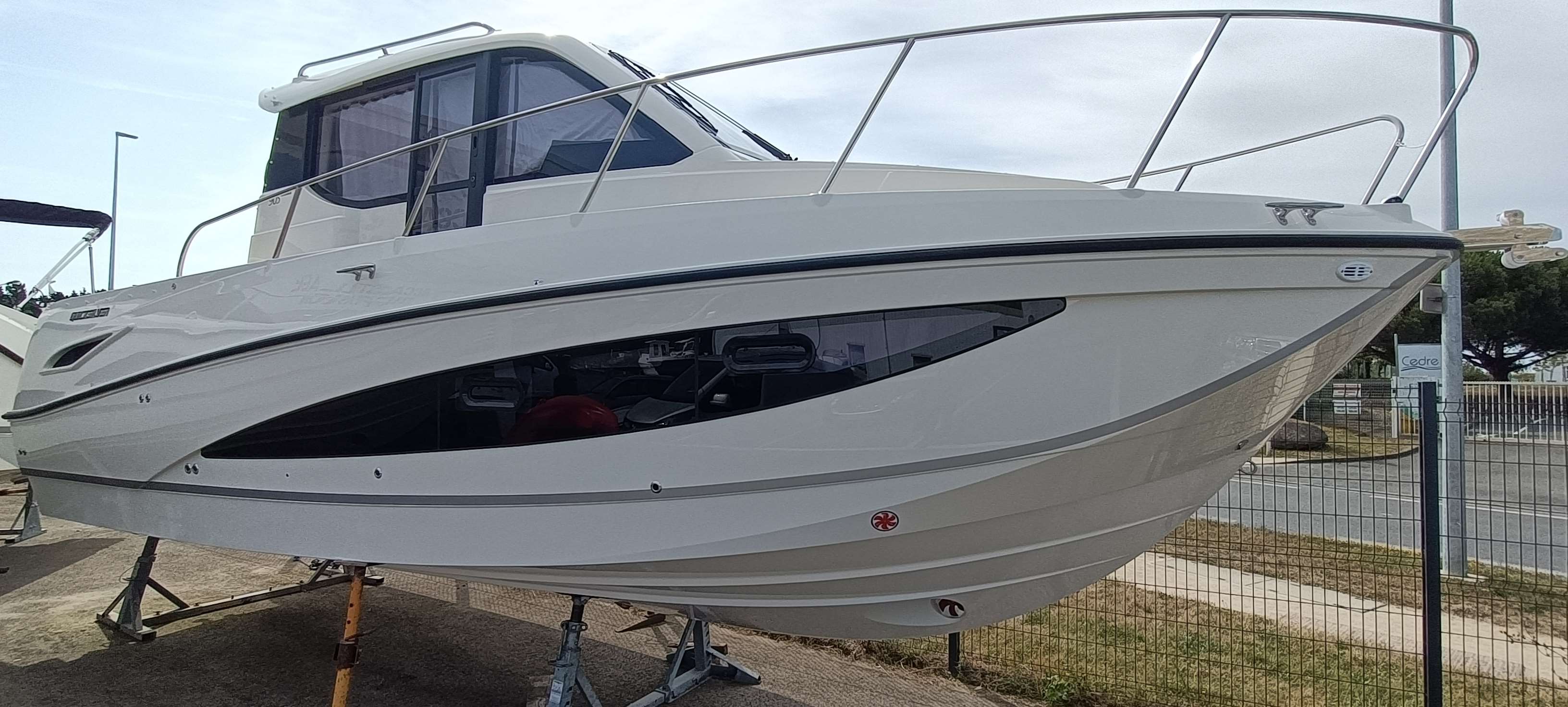 QUICKSILVER ACTIV 905 WEEKEND