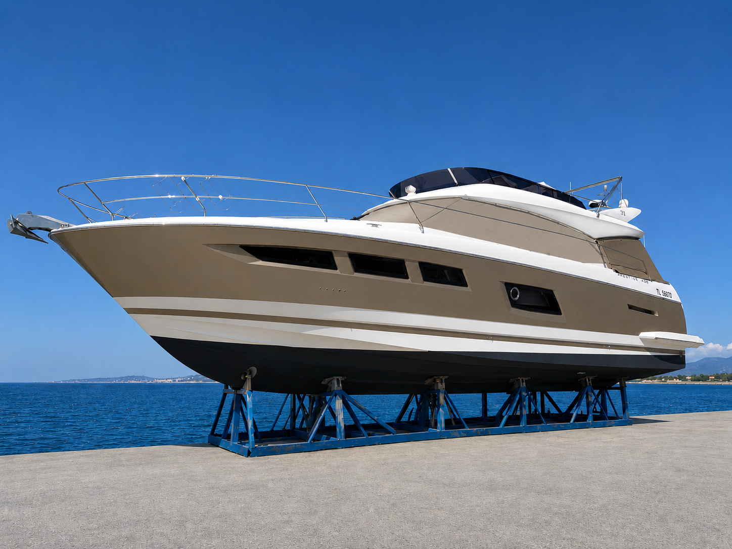 PRESTIGE 560 FLY