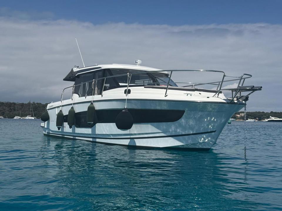 JEANNEAU MERRY FISHER 1095