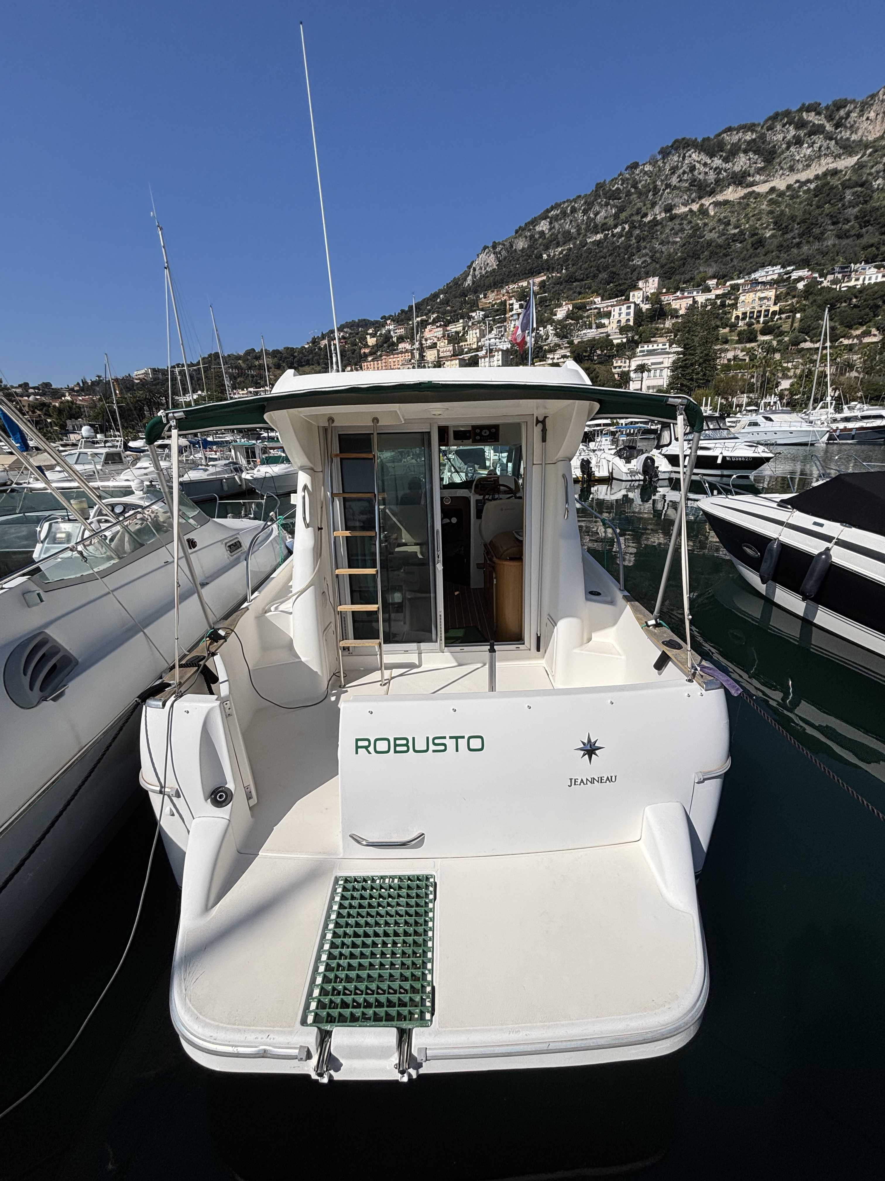 JEANNEAU Merry fisher 805